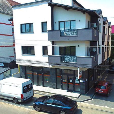 Astar Apartments - Extra Large Radauti Ngoại thất bức ảnh
