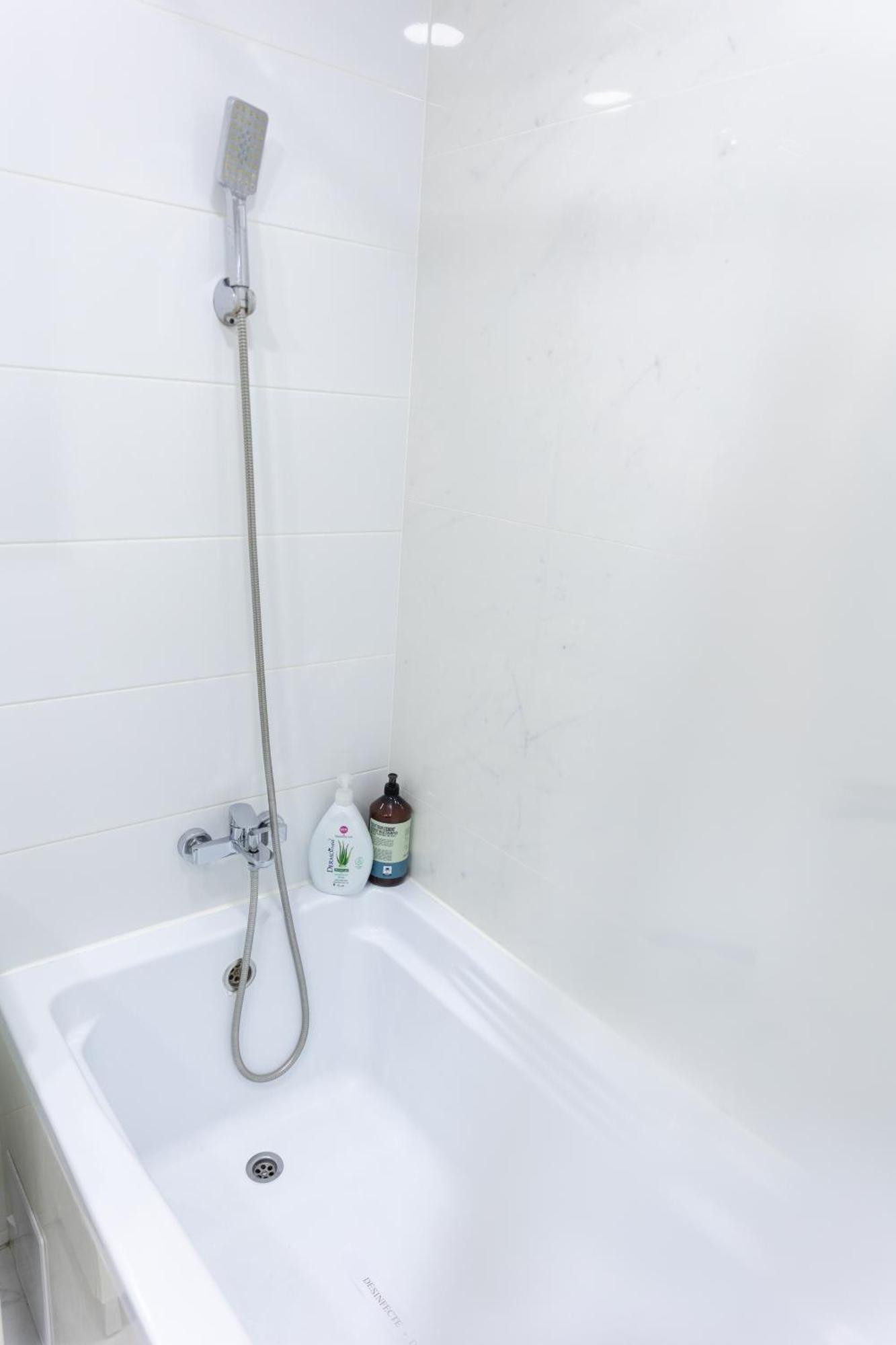 Astar Apartments - Extra Large Radauti Ngoại thất bức ảnh