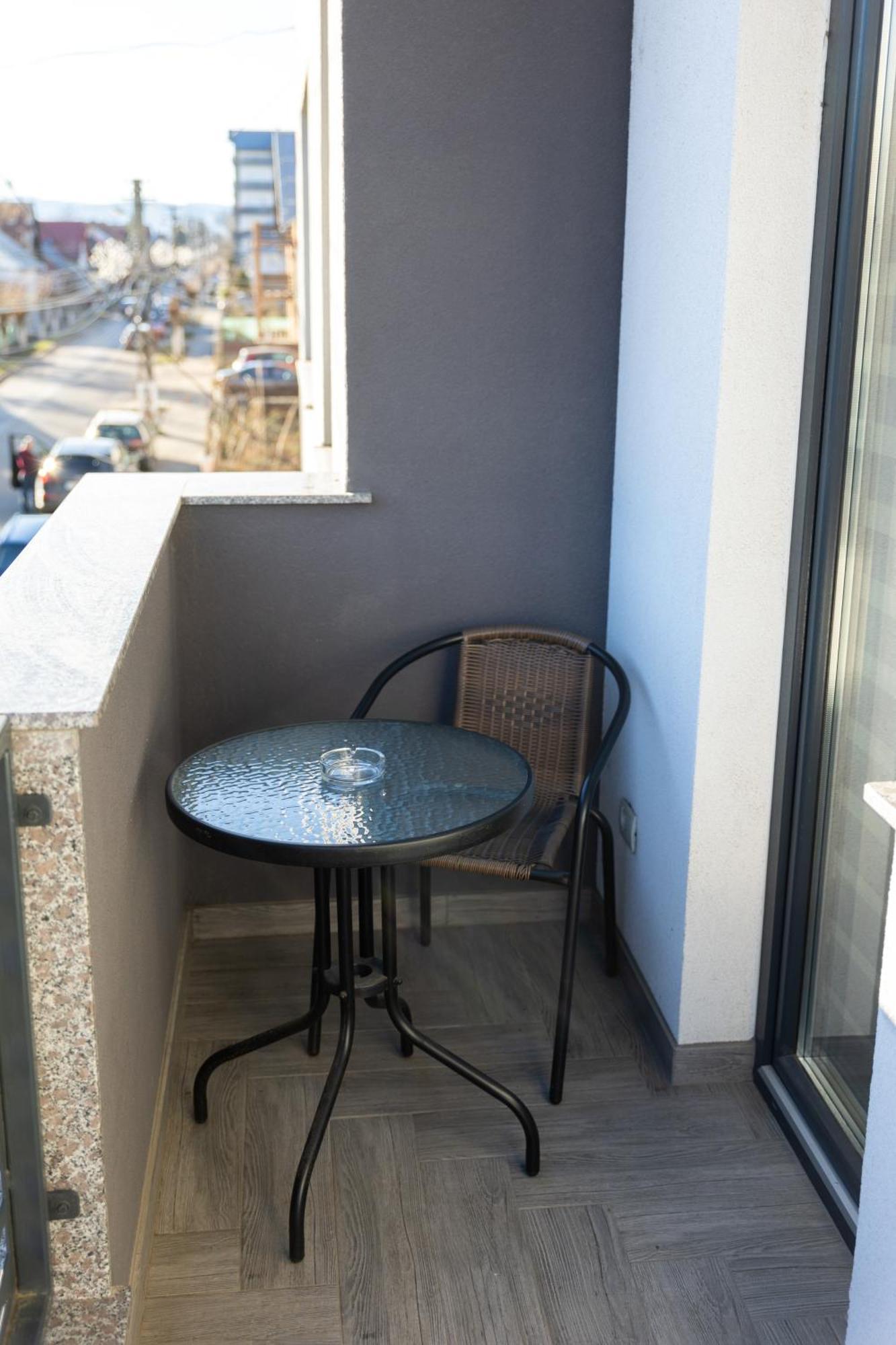 Astar Apartments - Extra Large Radauti Ngoại thất bức ảnh