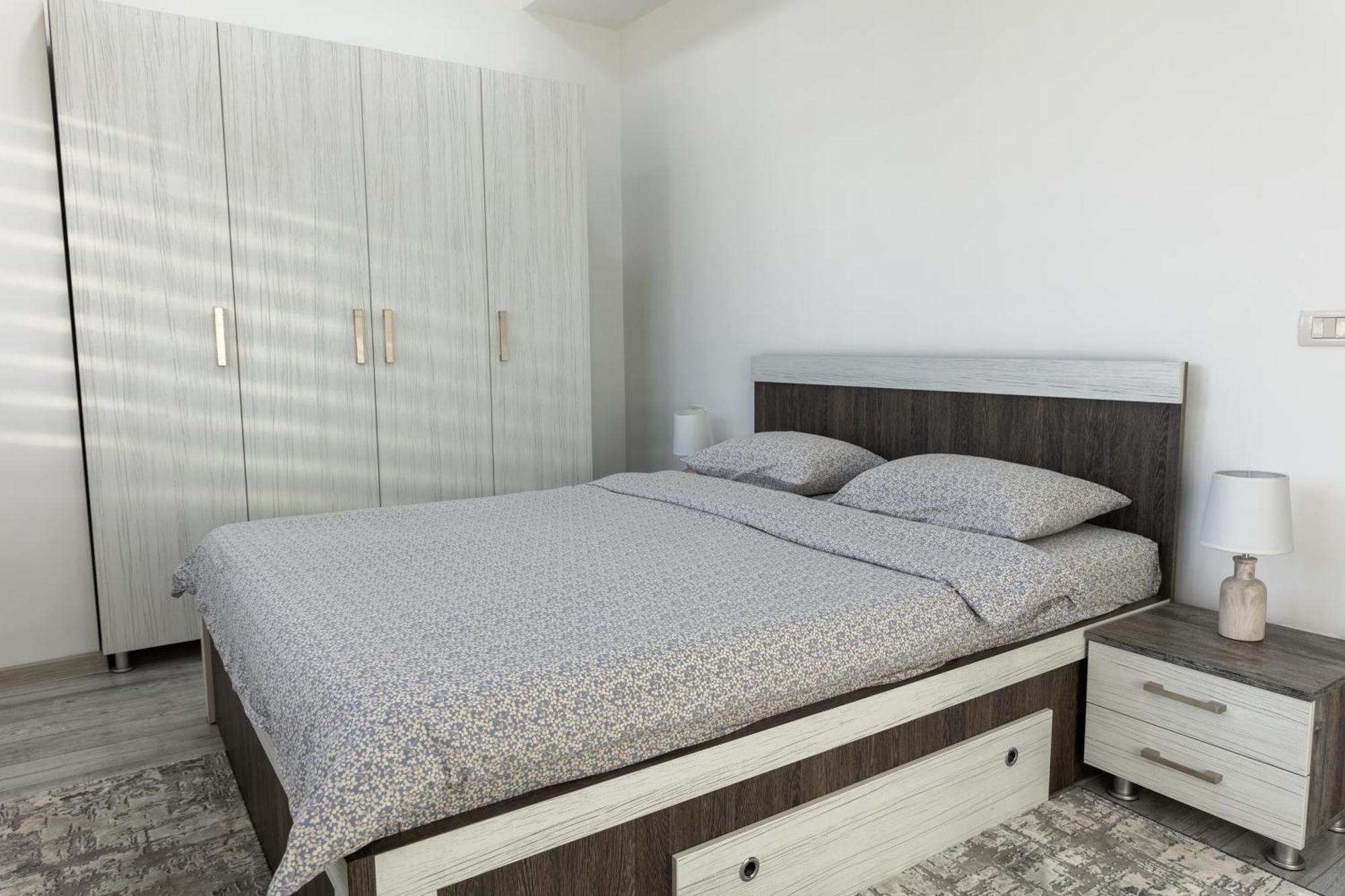 Astar Apartments - Extra Large Radauti Ngoại thất bức ảnh