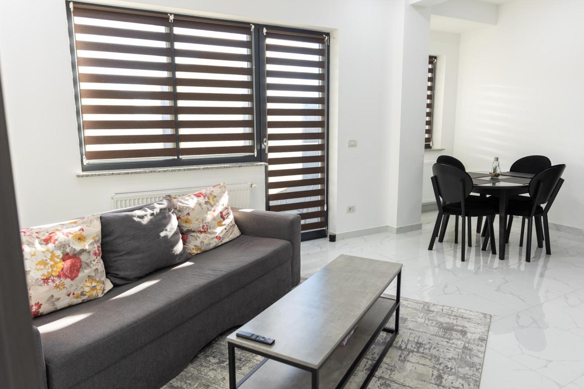 Astar Apartments - Extra Large Radauti Ngoại thất bức ảnh