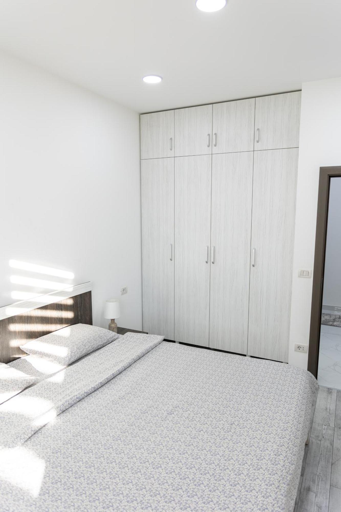 Astar Apartments - Extra Large Radauti Ngoại thất bức ảnh
